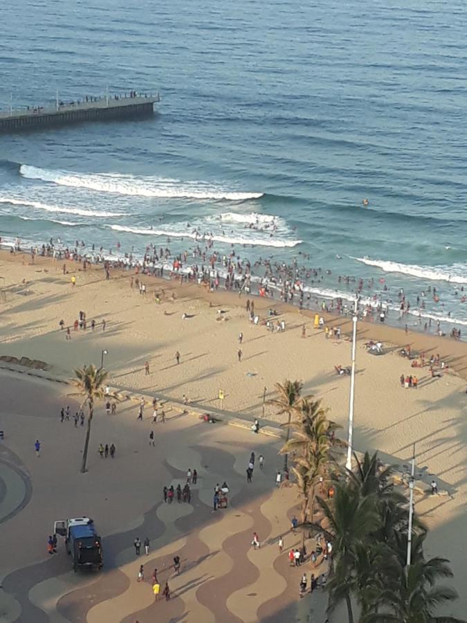 Into The Blue On The Beach เดอร์บัน ภายนอก รูปภาพ